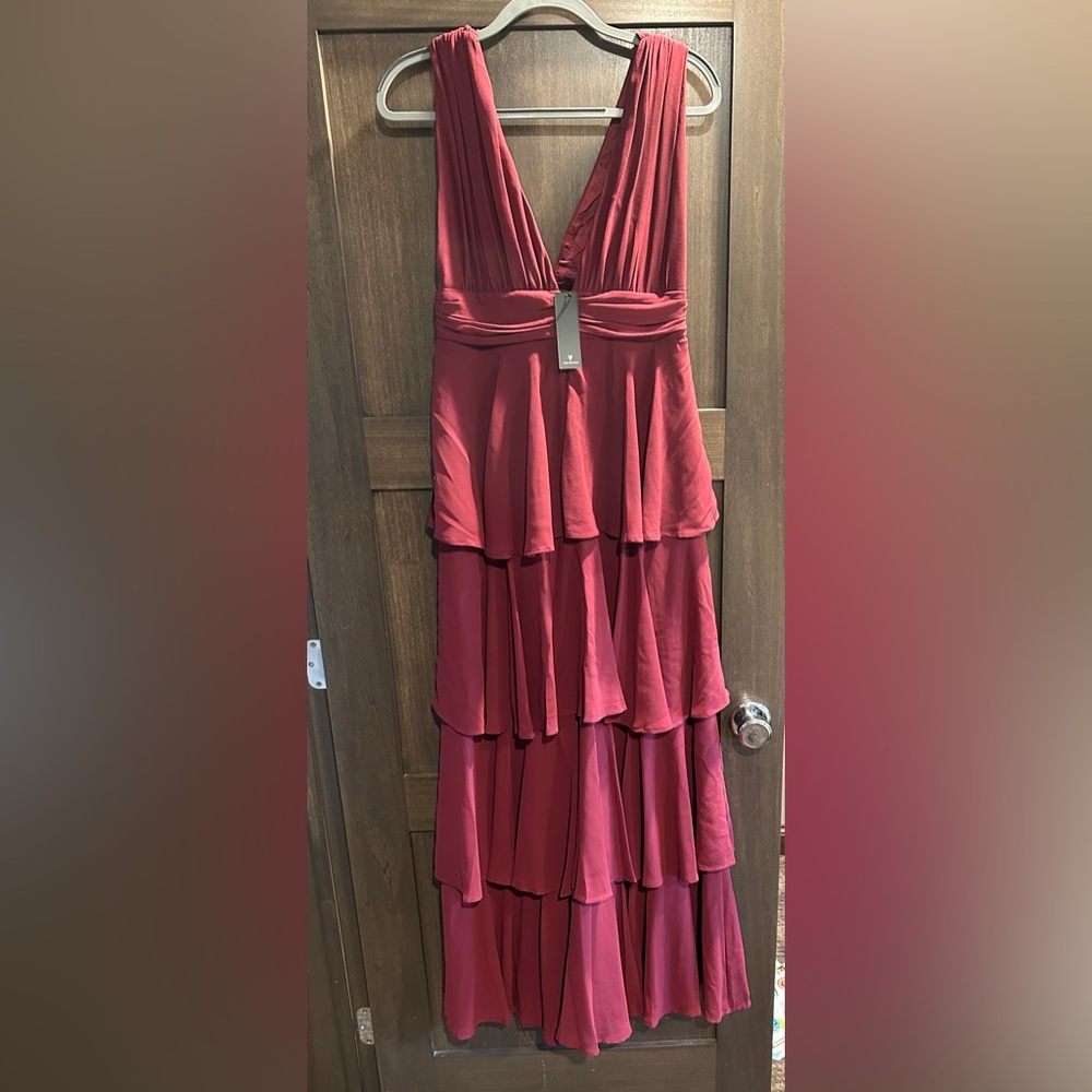 Lulus maroon tiered maxi dress